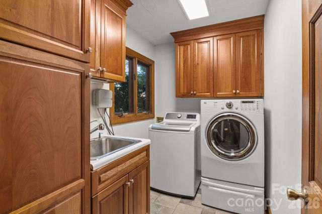 19322 Yachtman Drive, Cornelius, NC 28031