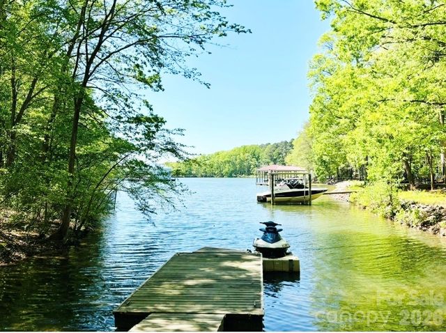 19322 Yachtman Drive, Cornelius, NC 28031