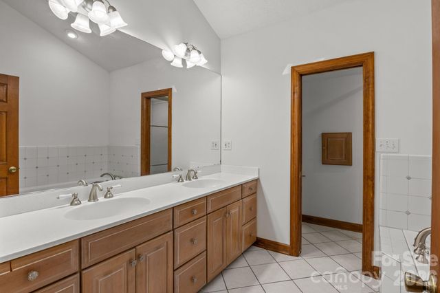 19322 Yachtman Drive, Cornelius, NC 28031