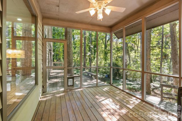 19322 Yachtman Drive, Cornelius, NC 28031