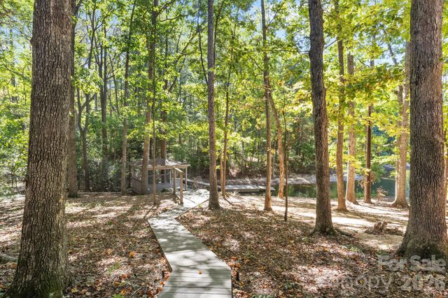 19322 Yachtman Drive, Cornelius, NC 28031