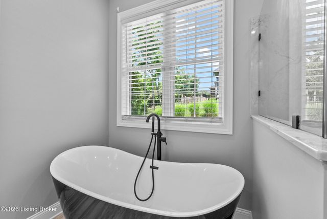 155 Goodlett Kilner Ct, Mt Washington, KY 40047