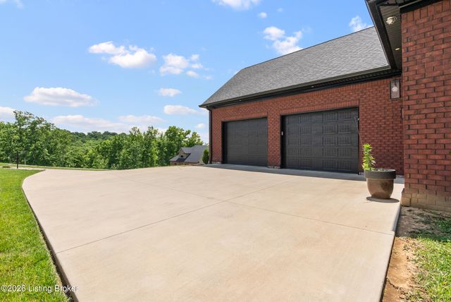 155 Goodlett Kilner Ct, Mt Washington, KY 40047