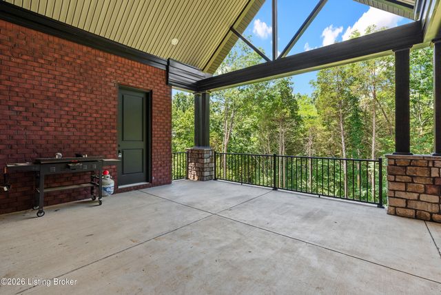 155 Goodlett Kilner Ct, Mt Washington, KY 40047
