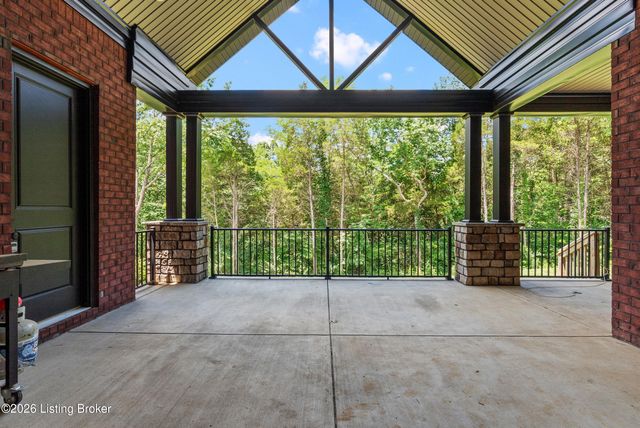 155 Goodlett Kilner Ct, Mt Washington, KY 40047