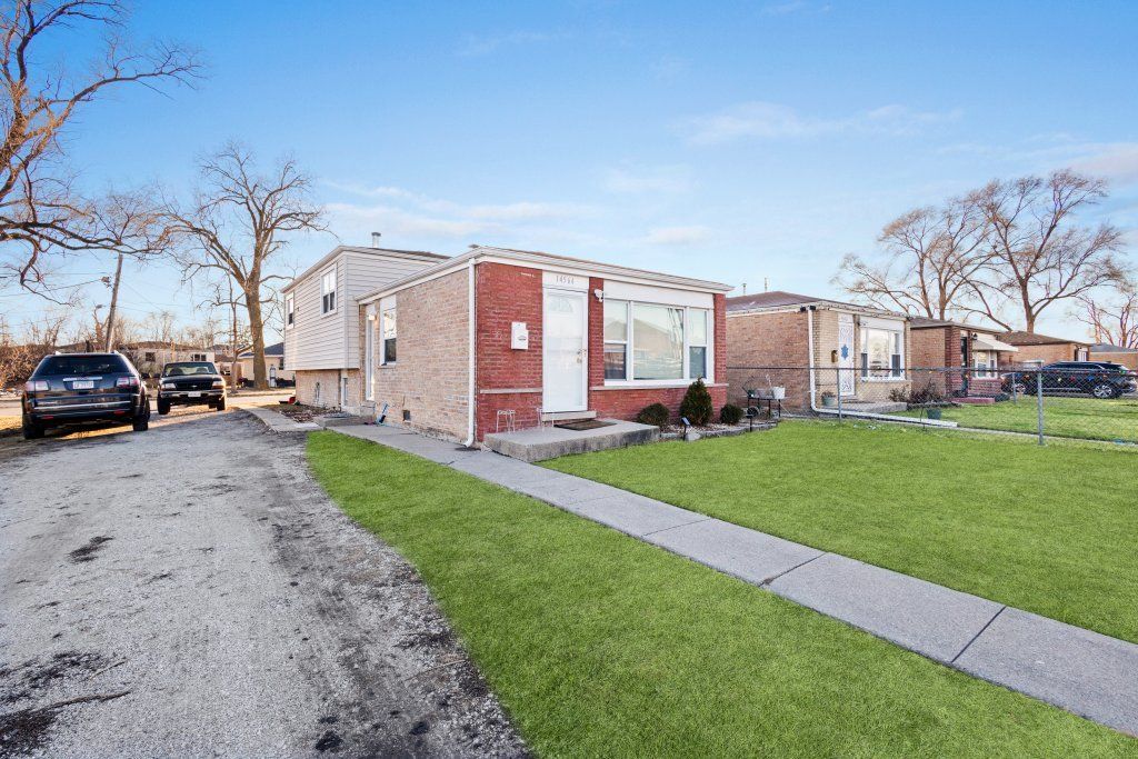 14564 Spaulding Avenue, Harvey, IL 60426