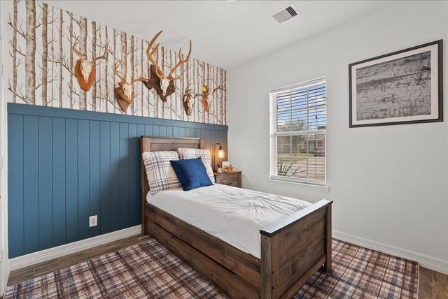 140 Mustang Stampede Drive, La Marque, TX 77568