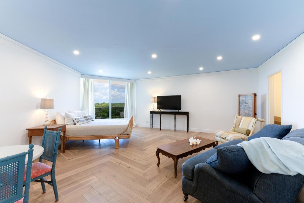 2800 N Flagler Drive 913, West Palm Beach, FL 33407