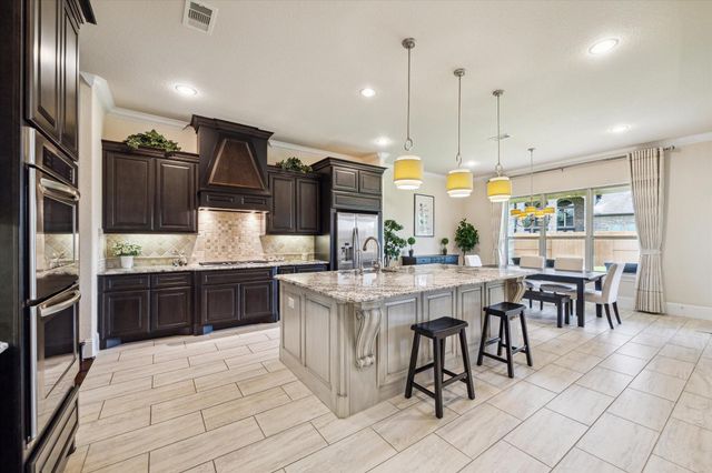 4511 Royal Bend Lane, Sugar Land, TX 77479