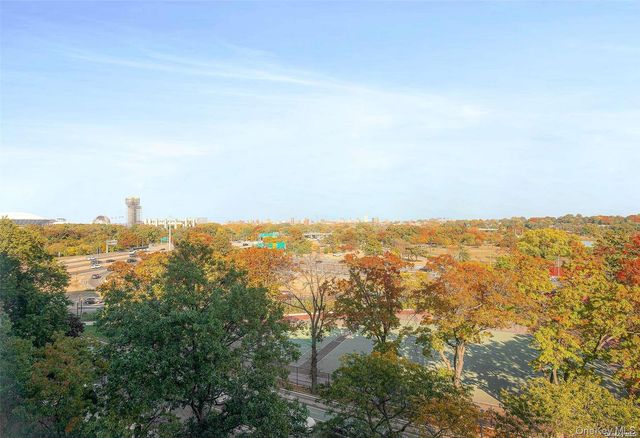 61-20 Grand Central Parkway A804, Forest Hills, NY 11375