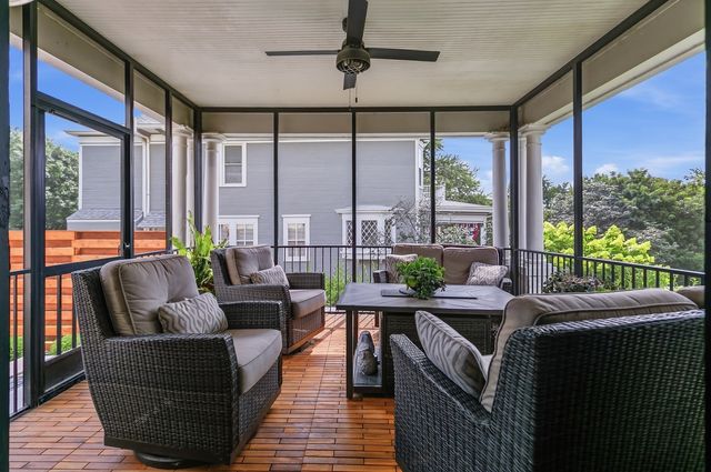 1612 PROSPECT Terrace, Davenport, IA 52803