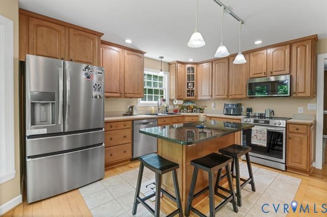 15476 Pine View Ln, Beaverdam, VA 23015