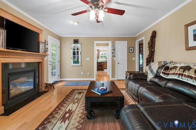 15476 Pine View Ln, Beaverdam, VA 23015
