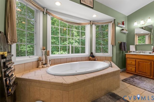 15476 Pine View Ln, Beaverdam, VA 23015