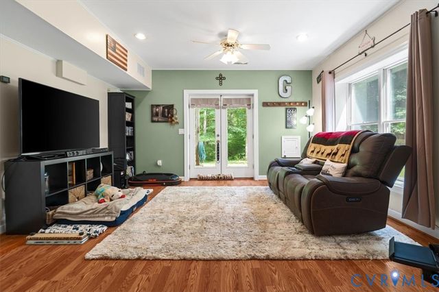 15476 Pine View Ln, Beaverdam, VA 23015
