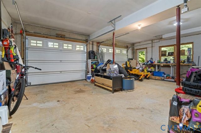 15476 Pine View Ln, Beaverdam, VA 23015