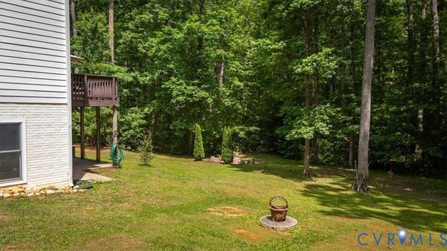 15476 Pine View Ln, Beaverdam, VA 23015