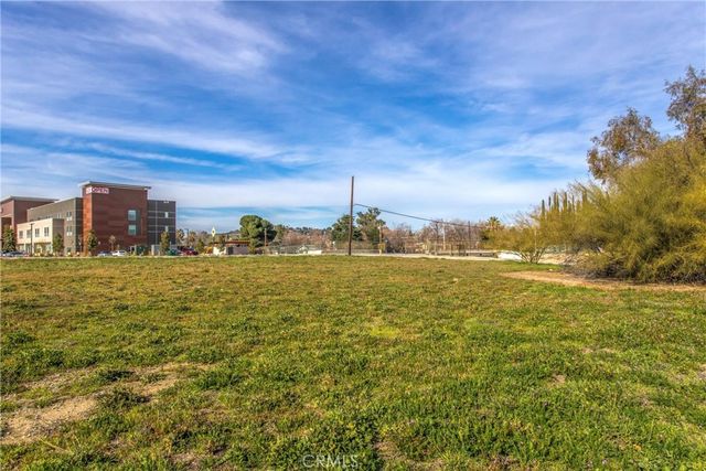 12915 14th Street, Yucaipa, CA 92399