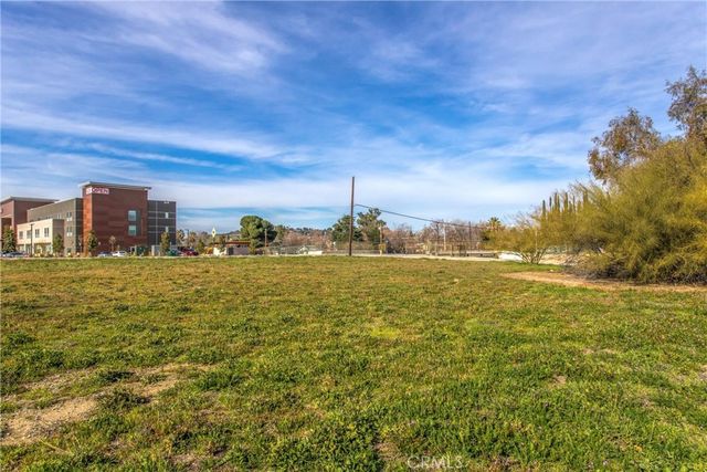 12915 14th Street, Yucaipa, CA 92399