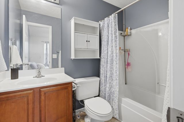 1515 Sprucedale Dr, Antioch, TN 37013