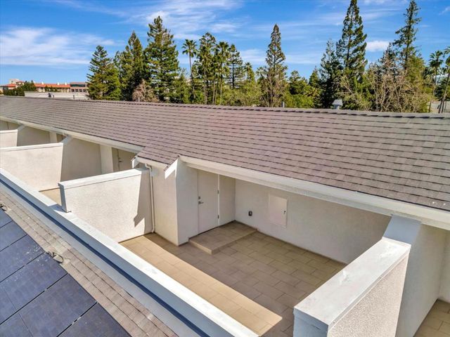 2741 Oak Road, Walnut Creek, CA 94597