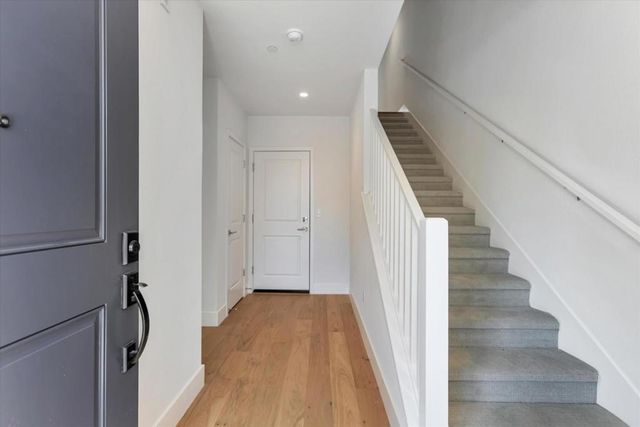 2741 Oak Road, Walnut Creek, CA 94597