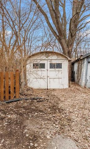 2122 Sommers Avenue, Madison, WI 53704