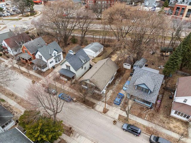 2122 Sommers Avenue, Madison, WI 53704