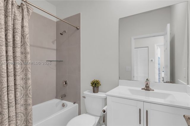 11127 W 32nd Ln, Hialeah, FL 33018