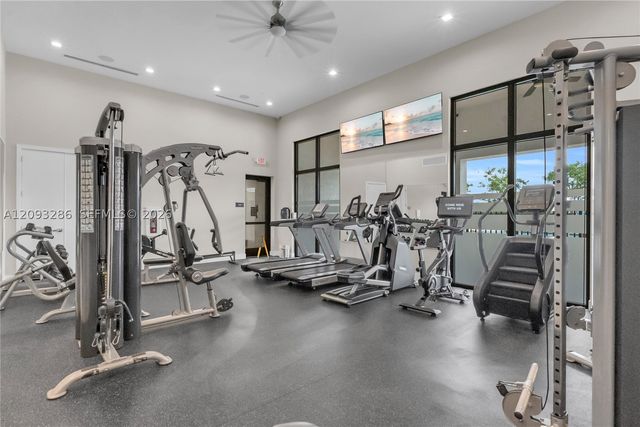 11127 W 32nd Ln, Hialeah, FL 33018
