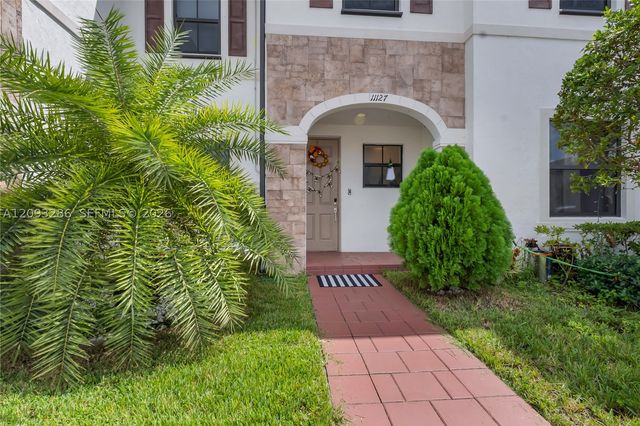 11127 W 32nd Ln, Hialeah, FL 33018