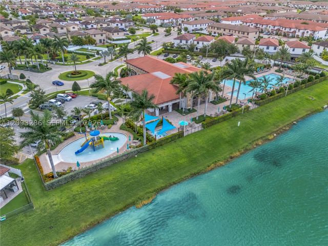 11127 W 32nd Ln, Hialeah, FL 33018