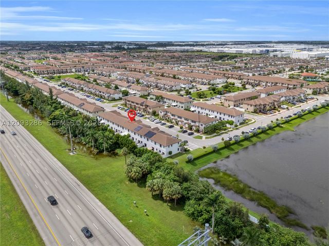 11127 W 32nd Ln, Hialeah, FL 33018