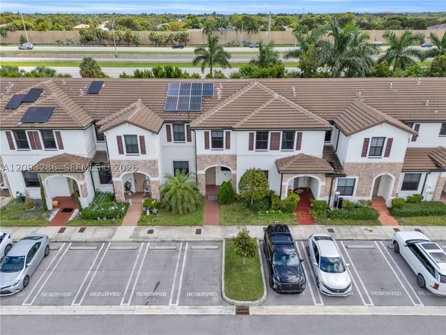 11127 W 32nd Ln, Hialeah, FL 33018