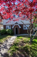 840 Seaman Avenue E 2W, Baldwin, NY 11510