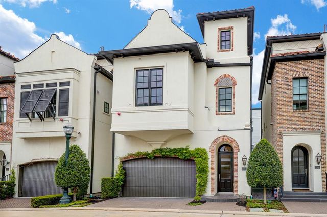 30 Southside Circle, Houston, TX 77025