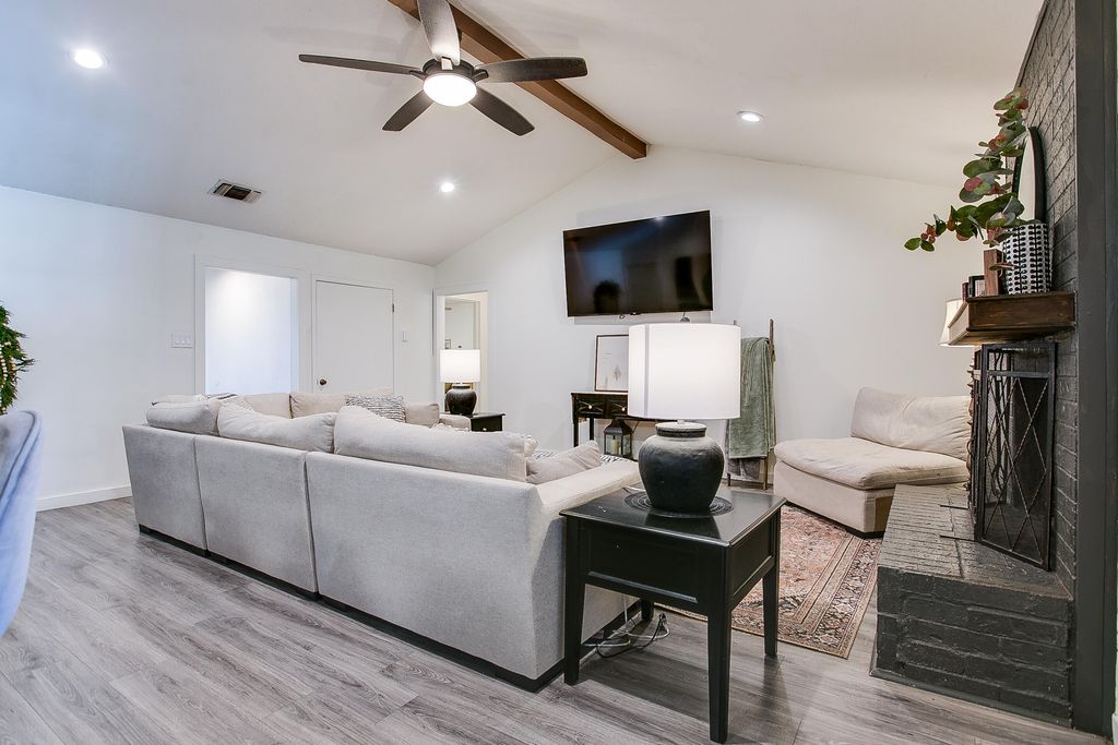 Image 12 of property listing at 3627 Old Post Circle, San Angelo, TX 76904
