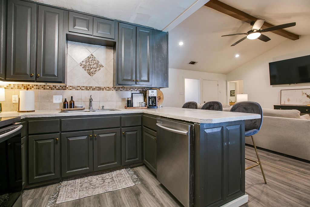 Image 19 of property listing at 3627 Old Post Circle, San Angelo, TX 76904