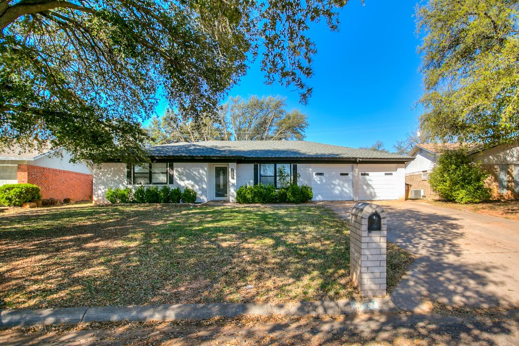 Image 3 of property listing at 3627 Old Post Circle, San Angelo, TX 76904