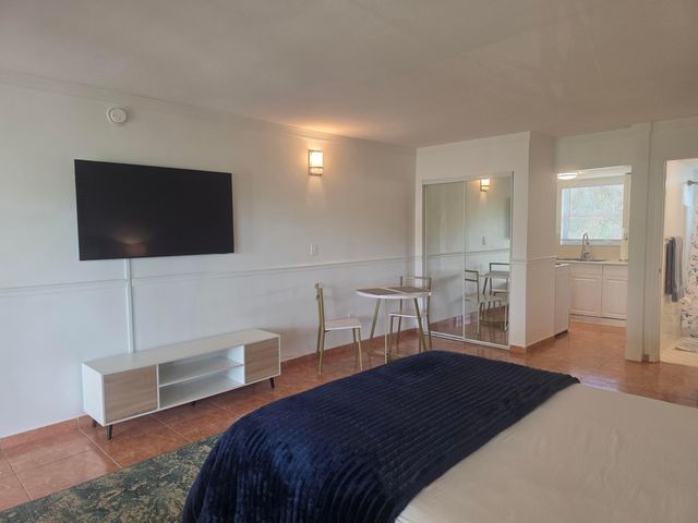 911 N Federal Highway 205, Lake Worth Beach, FL 33460