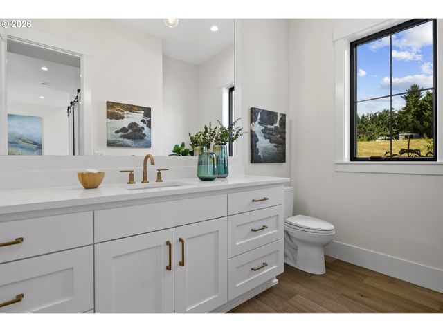 22890 WEATHERHILL Rd, West Linn, OR 97068