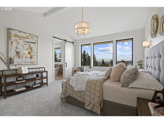 22890 WEATHERHILL Rd, West Linn, OR 97068
