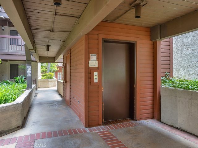 230 Bethany Road 237, Burbank, CA 91504