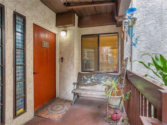 230 Bethany Road 237, Burbank, CA 91504