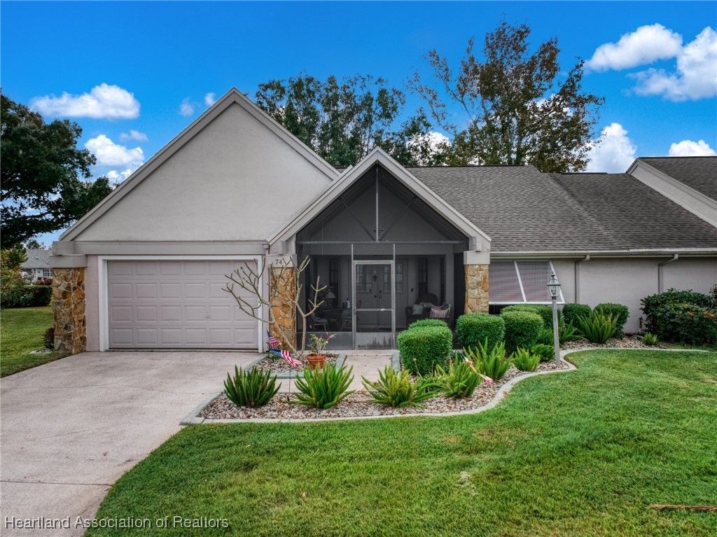 74 Hickory Hills Circle, Lake Placid, FL 33852