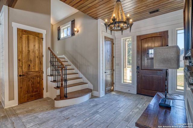 67 Stepping Stone, Concan, TX 78838