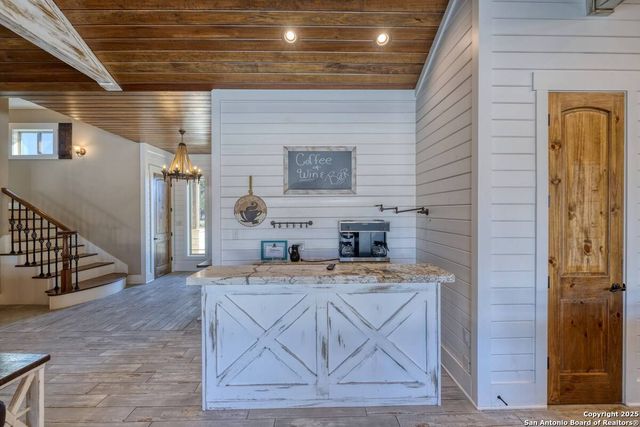 67 Stepping Stone, Concan, TX 78838