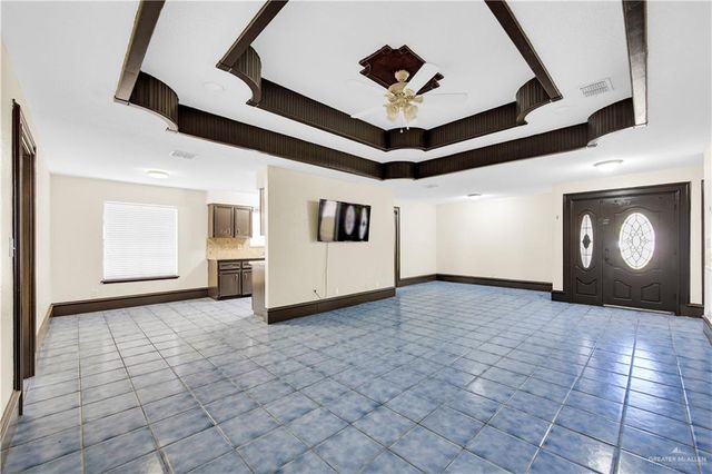 2316 Pin Oak Road, Edinburg, TX 78539