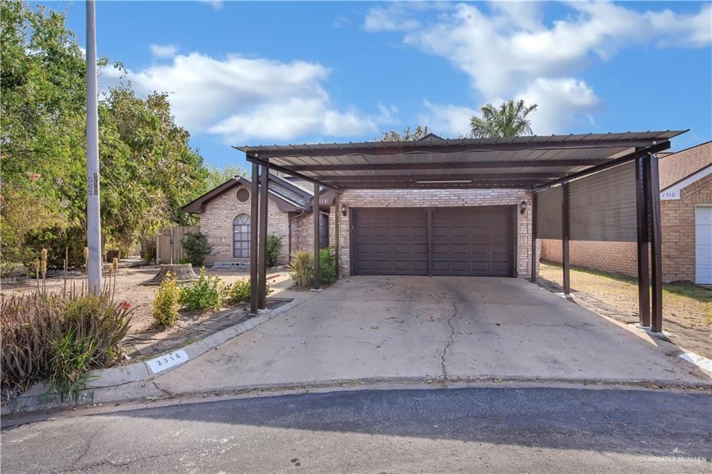 2316 Pin Oak Road, Edinburg, TX 78539