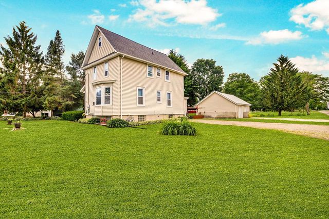 W204N16835 Jackson DRIVE, Jackson, WI 53037